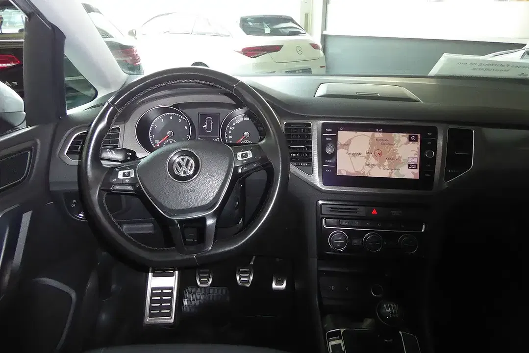 Volkswagen Golf Sportsvan - Thumbnail 10