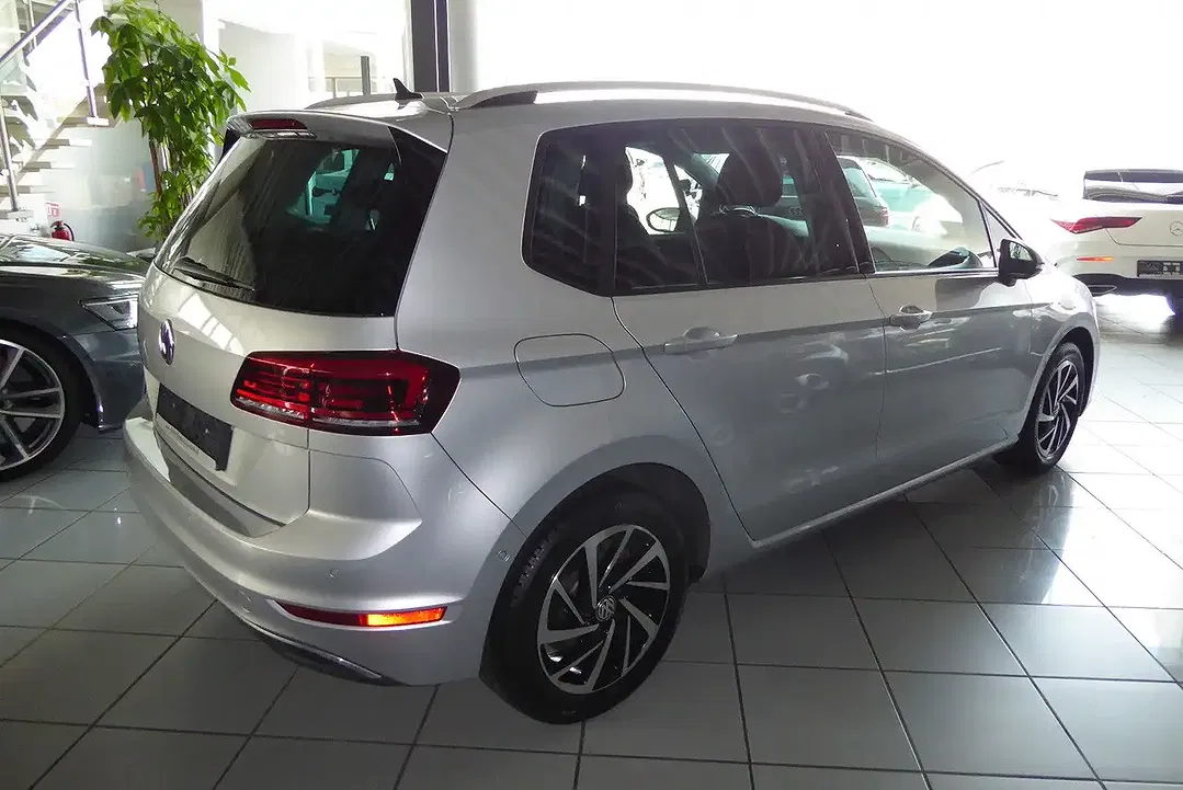 Volkswagen Golf Sportsvan - Thumbnail 4
