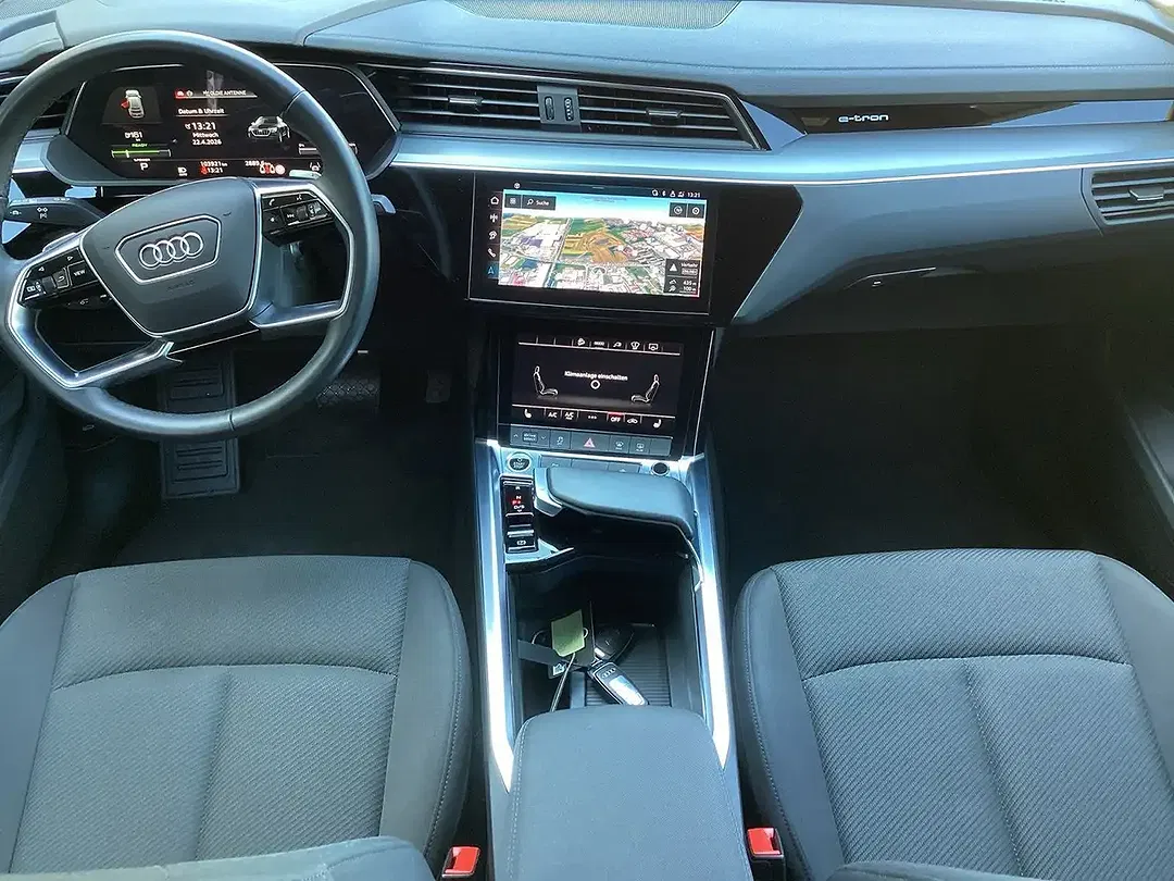 Audi Q8 e-tron - Thumbnail 10