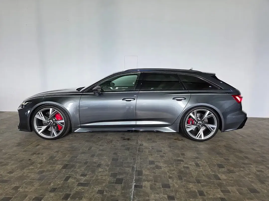 Audi RS6 - Thumbnail 8