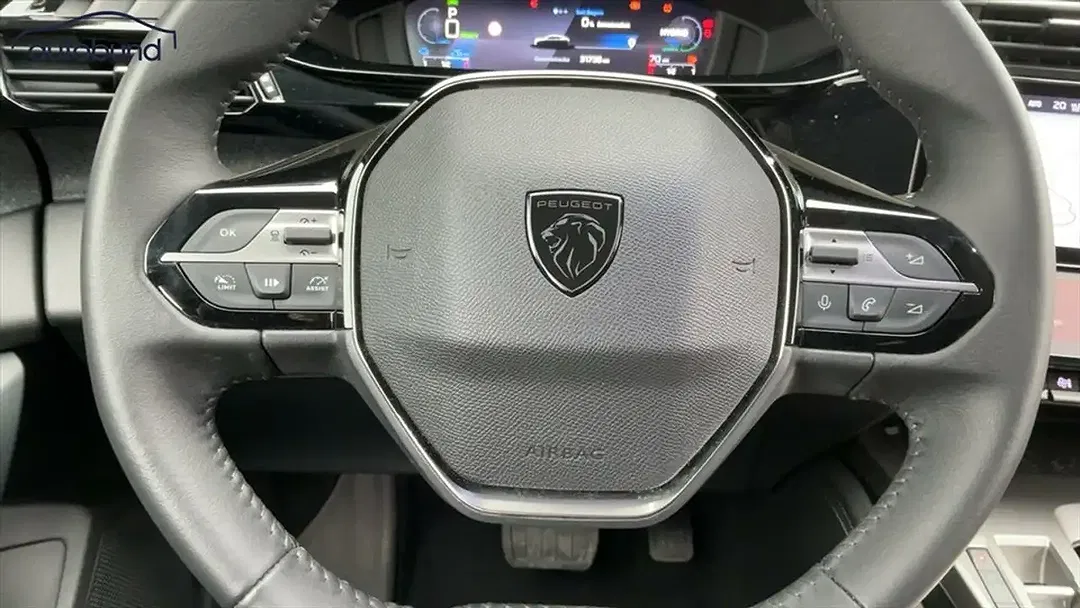 Peugeot 408 - Thumbnail 3