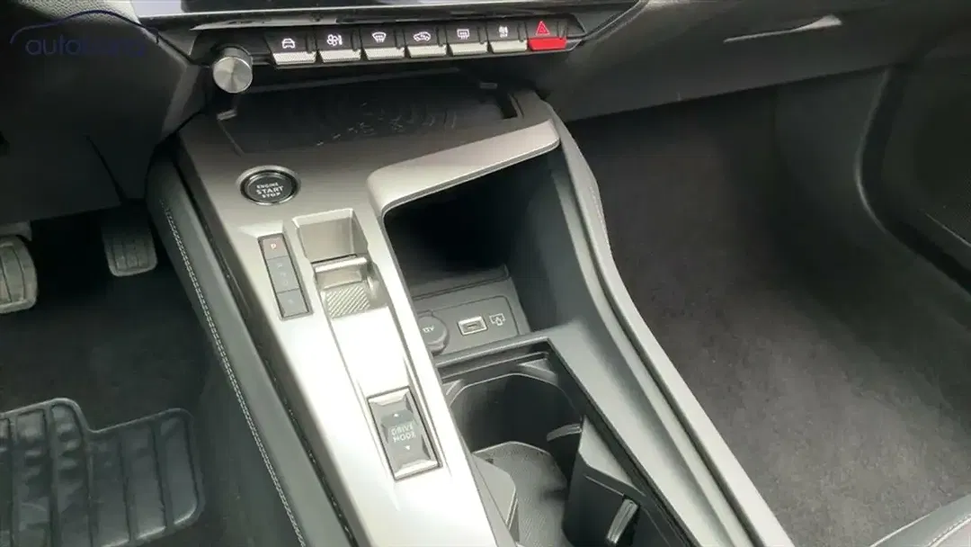 Peugeot 408 - Thumbnail 9