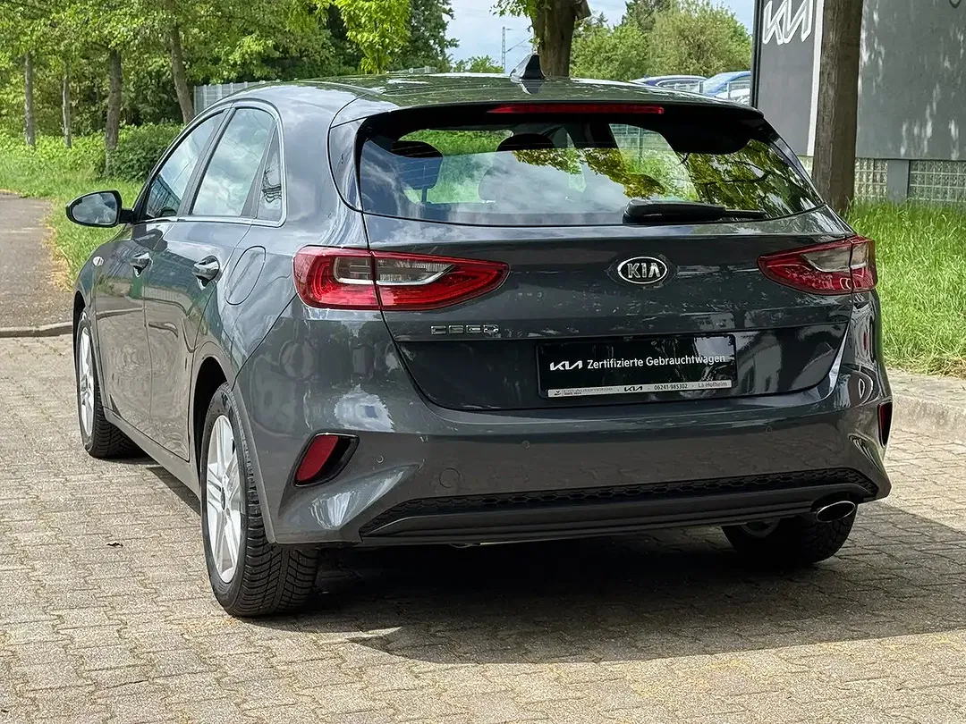 Kia Ceed / cee'd - Thumbnail 3