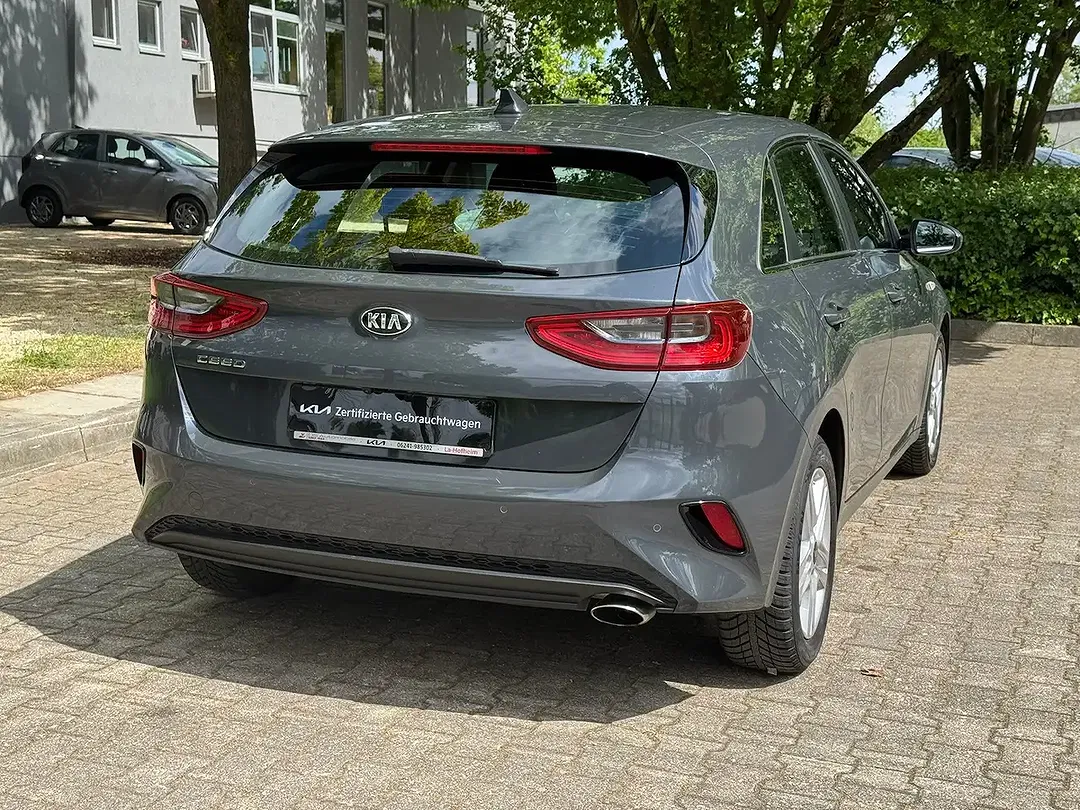 Kia Ceed / cee'd - Thumbnail 4