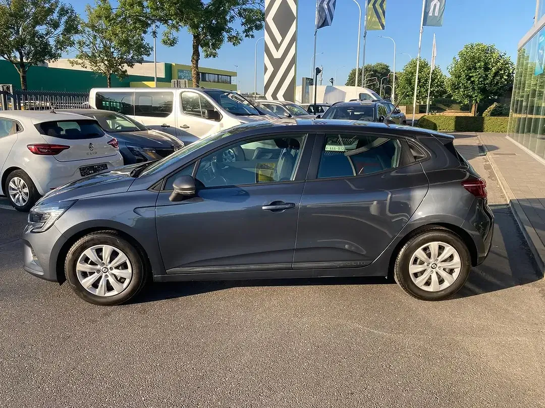 Renault Clio - Thumbnail 4