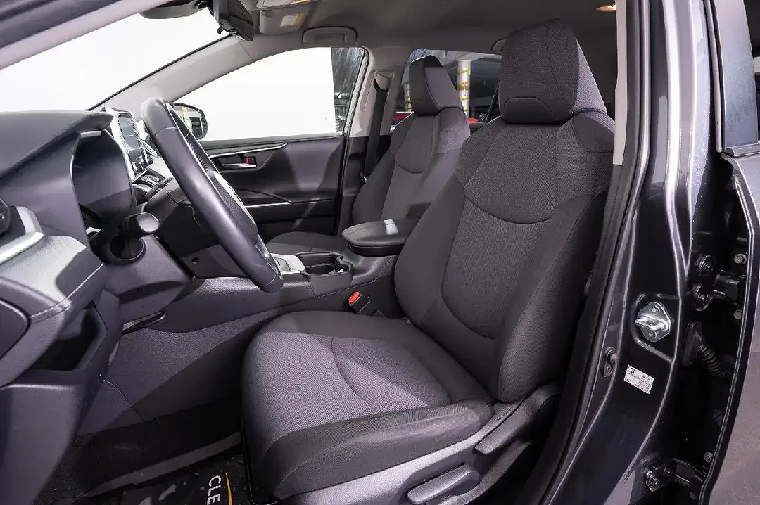 Toyota RAV 4 - Thumbnail 11