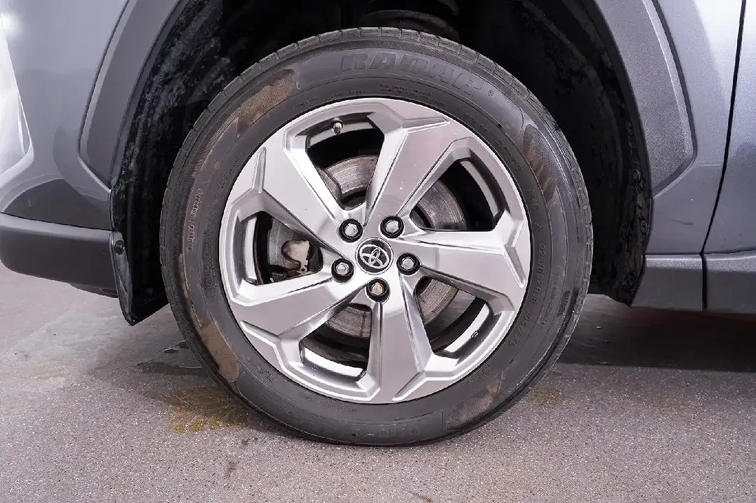 Toyota RAV 4 - Thumbnail 19