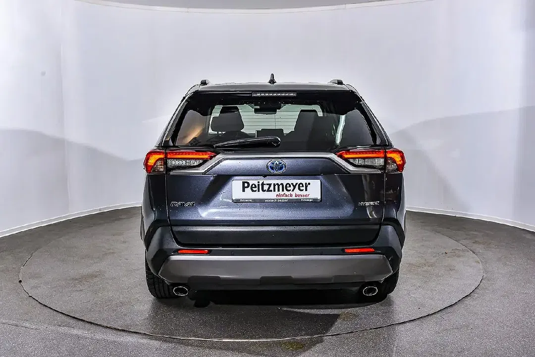 Toyota RAV 4 - Thumbnail 6