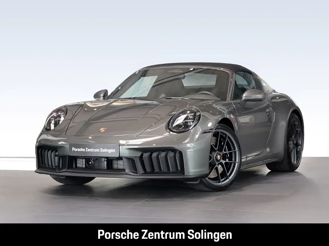 Porsche 992 - Thumbnail 1