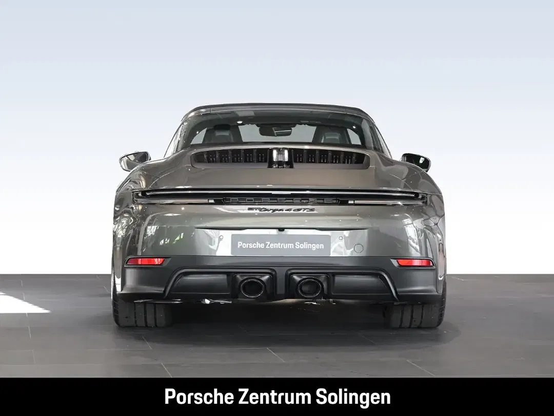 Porsche 992 - Thumbnail 5