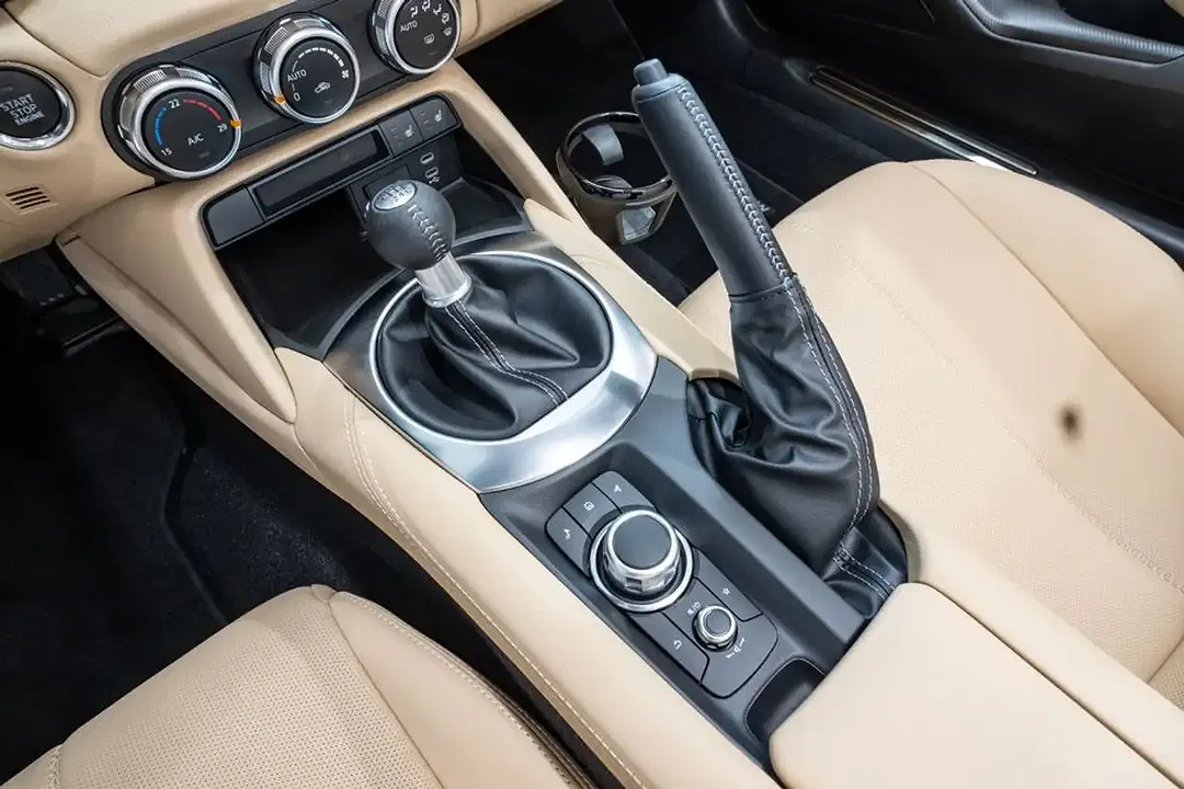 Mazda MX-5 - Thumbnail 9