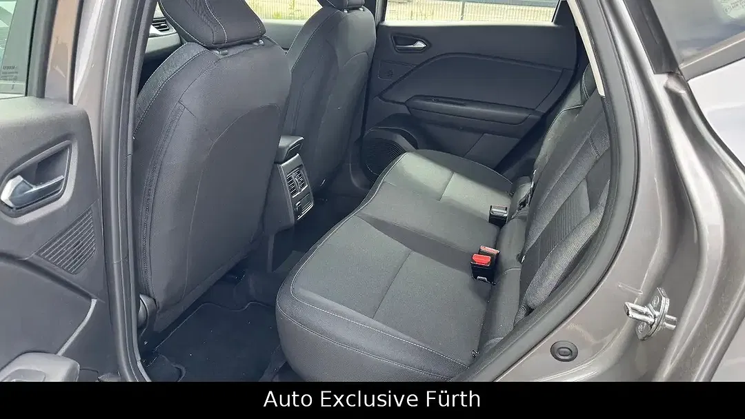 Renault Captur - Thumbnail 13