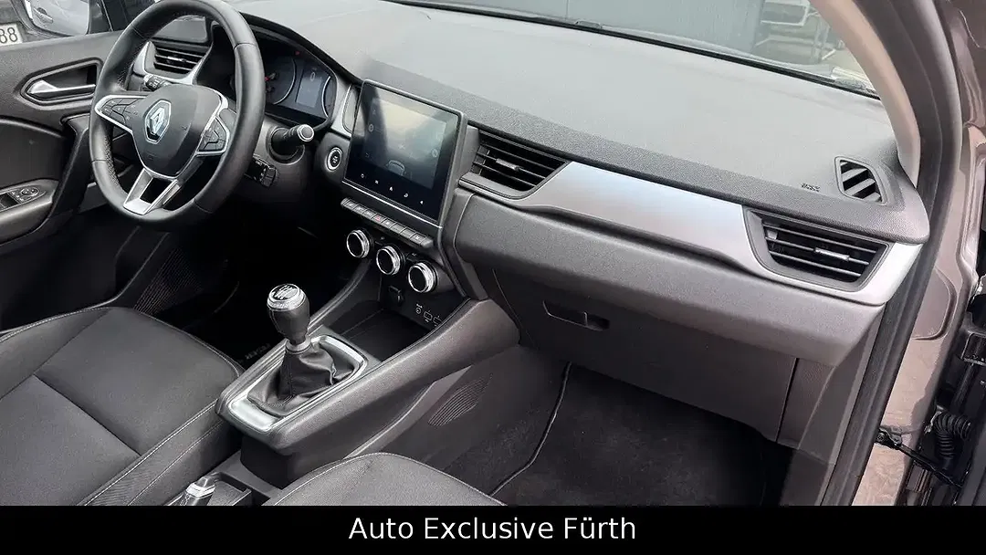 Renault Captur - Thumbnail 9