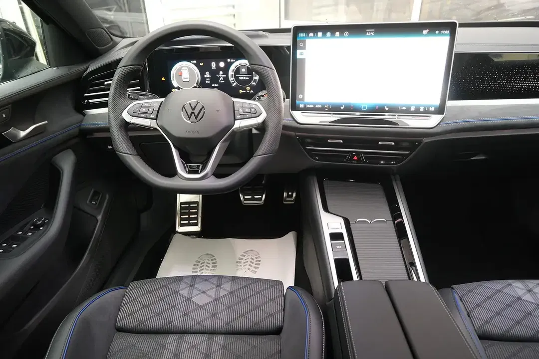 Volkswagen Passat Variant - Thumbnail 10