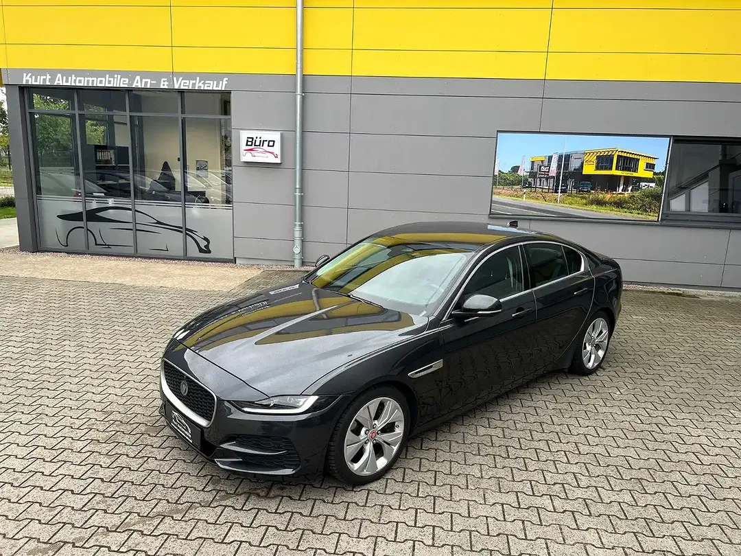 Jaguar XE AUT S