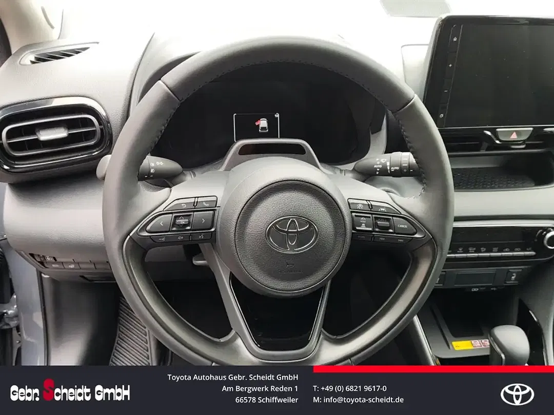 Toyota Yaris - Thumbnail 15