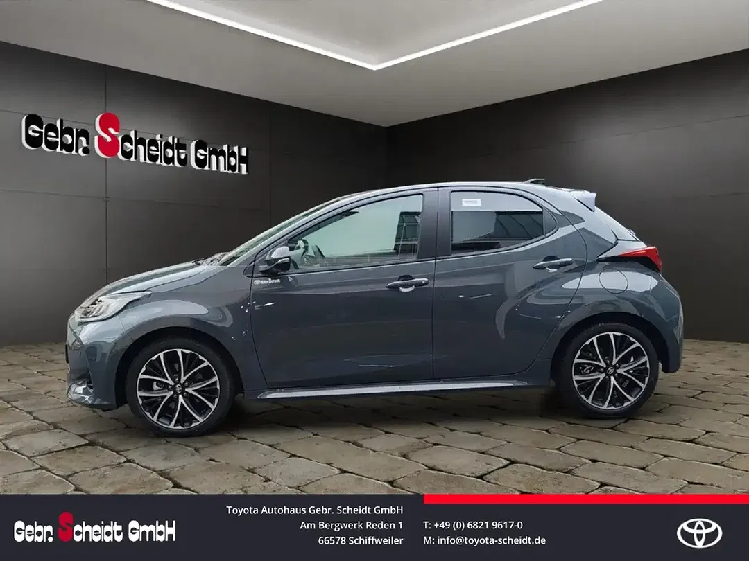 Toyota Yaris - Thumbnail 2