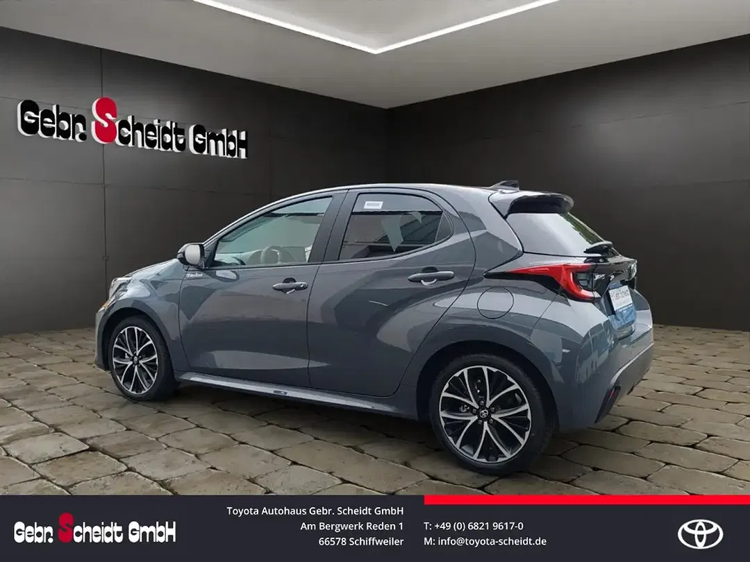 Toyota Yaris - Thumbnail 3