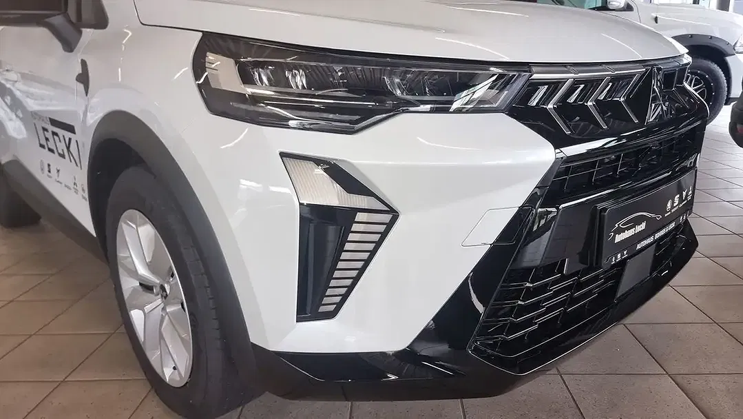 Mitsubishi ASX - Thumbnail 4