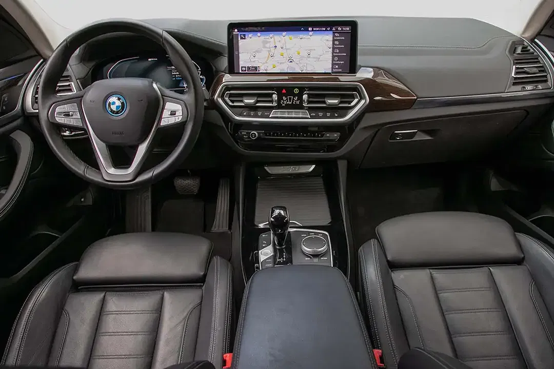 BMW X3 - Thumbnail 3