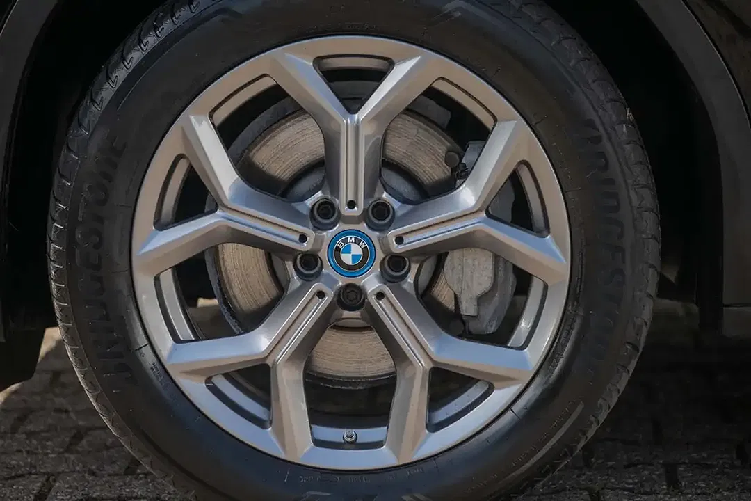 BMW X3 - Thumbnail 4