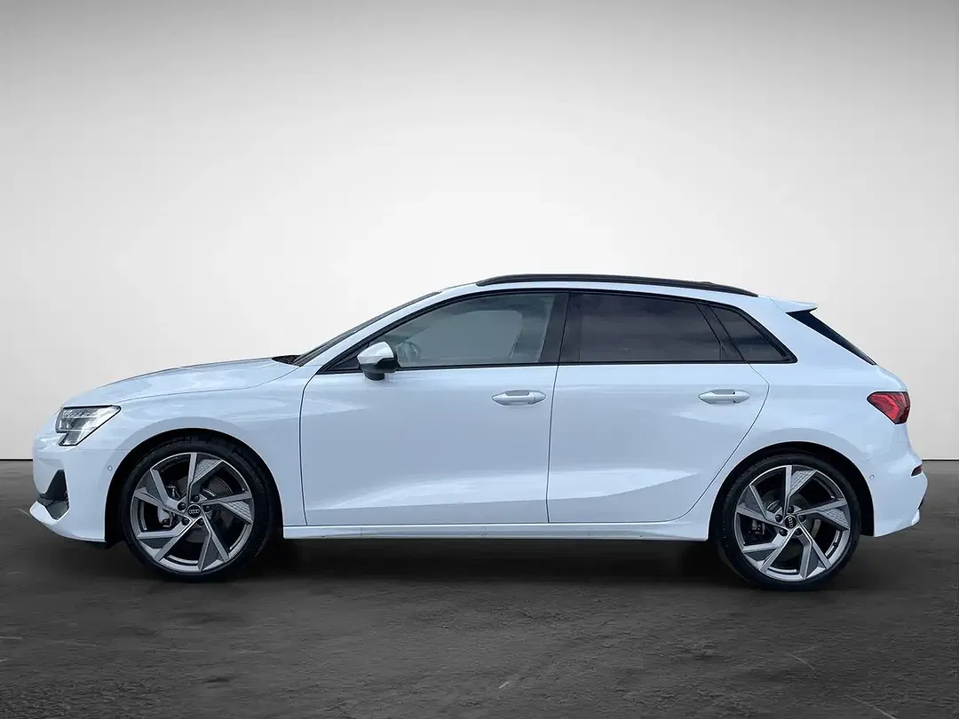 Audi A3 - Thumbnail 2