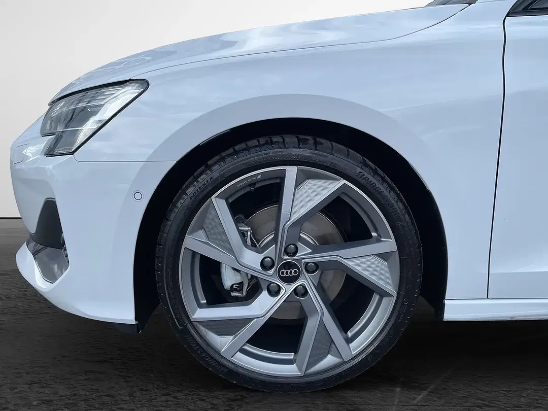 Audi A3 - Thumbnail 4