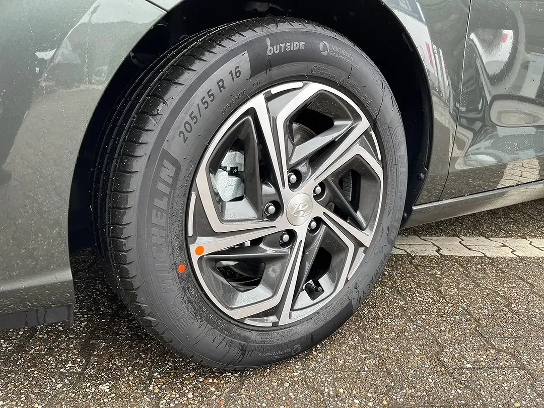 Hyundai i30 - Thumbnail 15