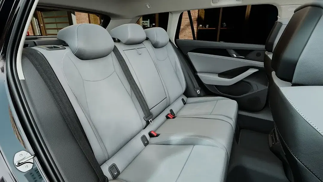 Volkswagen Passat Variant - Thumbnail 12