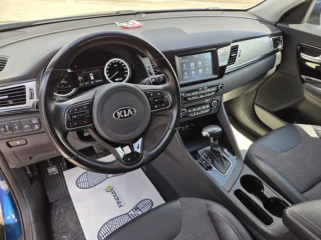 Kia Niro - Thumbnail 11