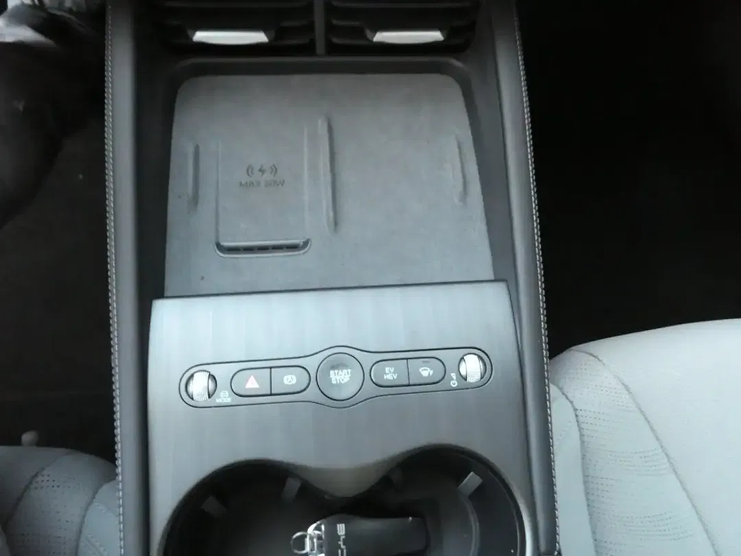 BYD Seal 6 - Thumbnail 16