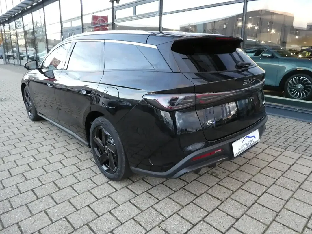 BYD Seal 6 - Thumbnail 3