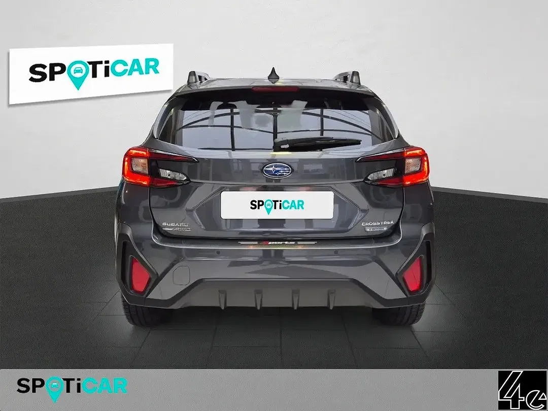 Subaru Crosstrek - Thumbnail 5