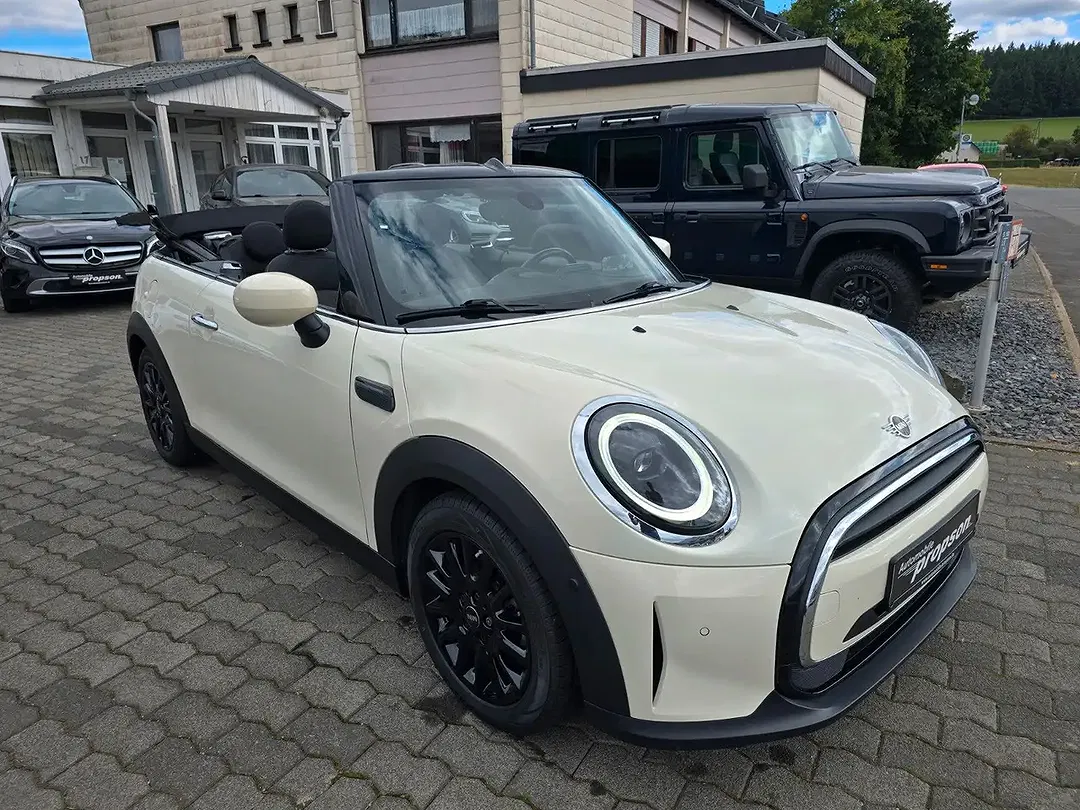 MINI Cooper Cabrio - Thumbnail 2