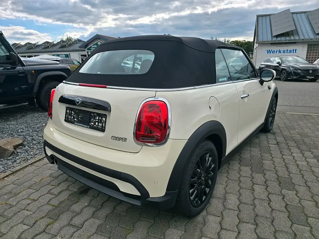 MINI Cooper Cabrio - Thumbnail 7