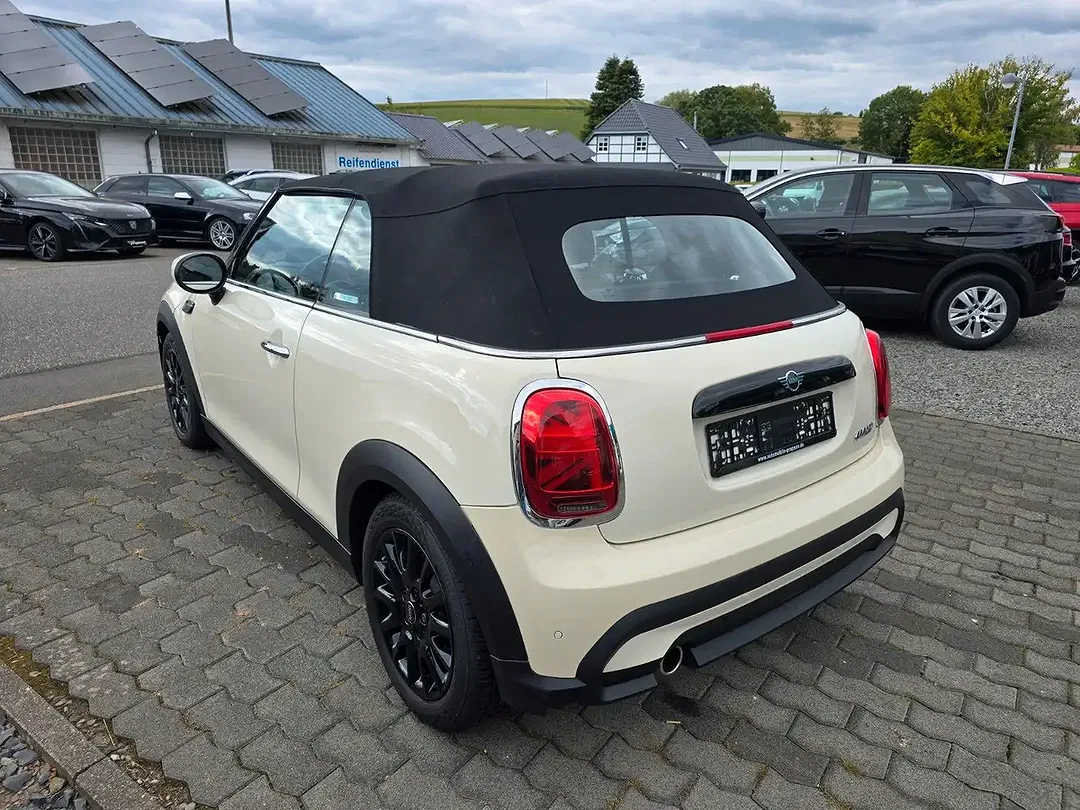 MINI Cooper Cabrio - Thumbnail 8