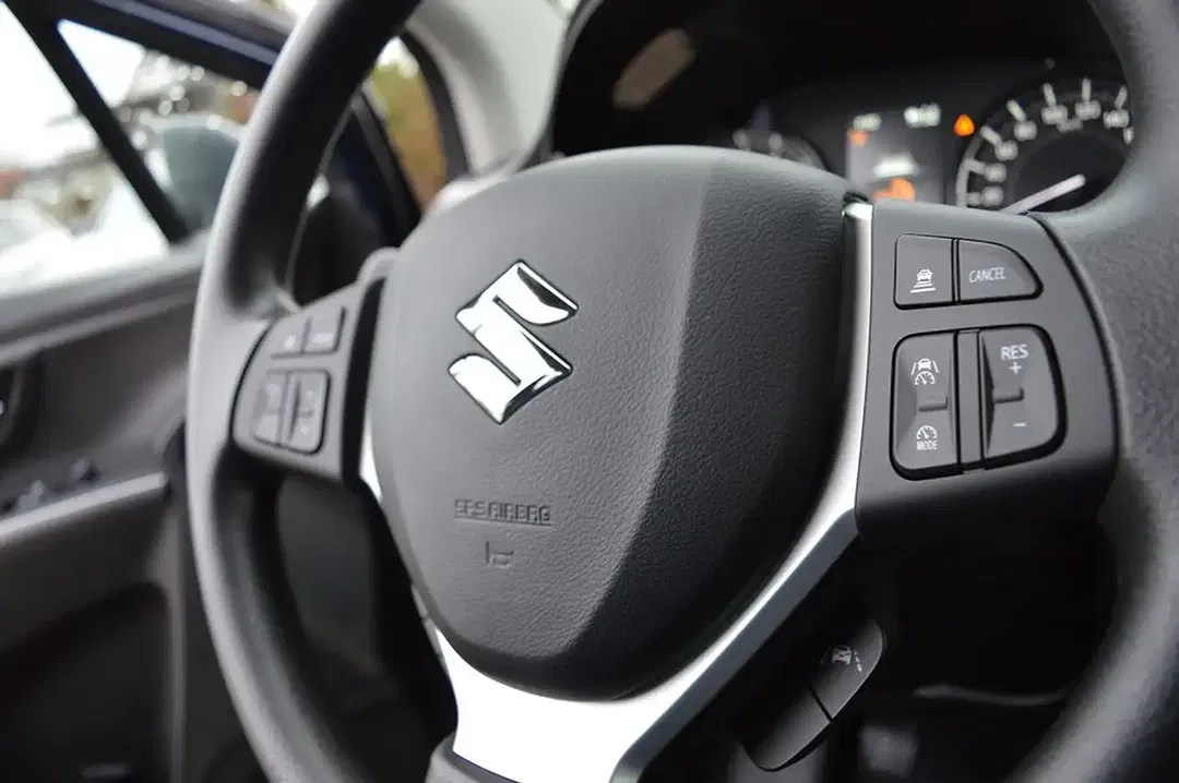 Suzuki S-Cross - Thumbnail 13