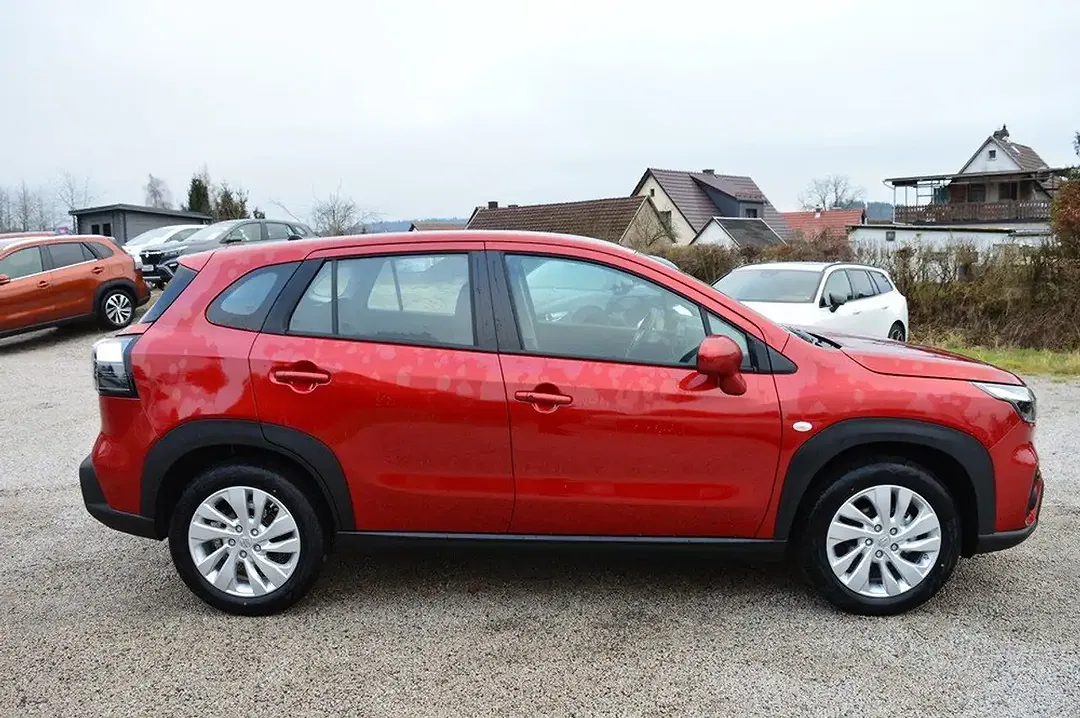 Suzuki S-Cross - Thumbnail 6