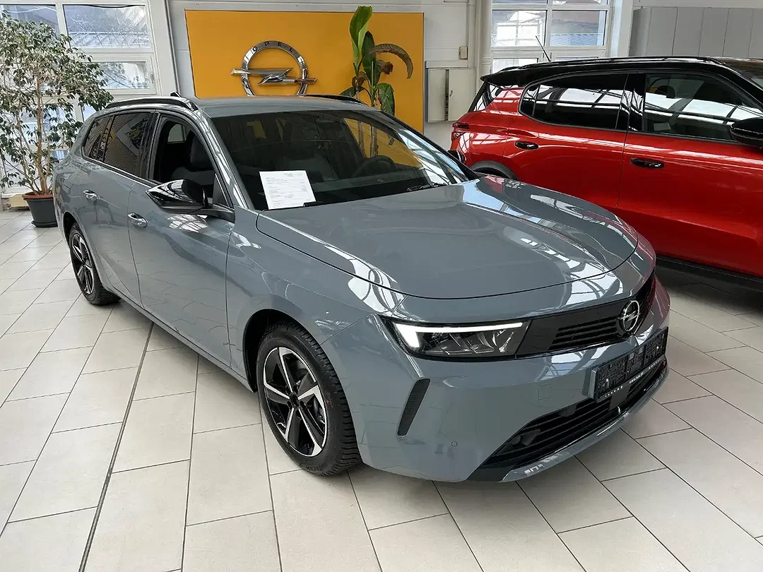 Opel Astra - Afbeelding 1