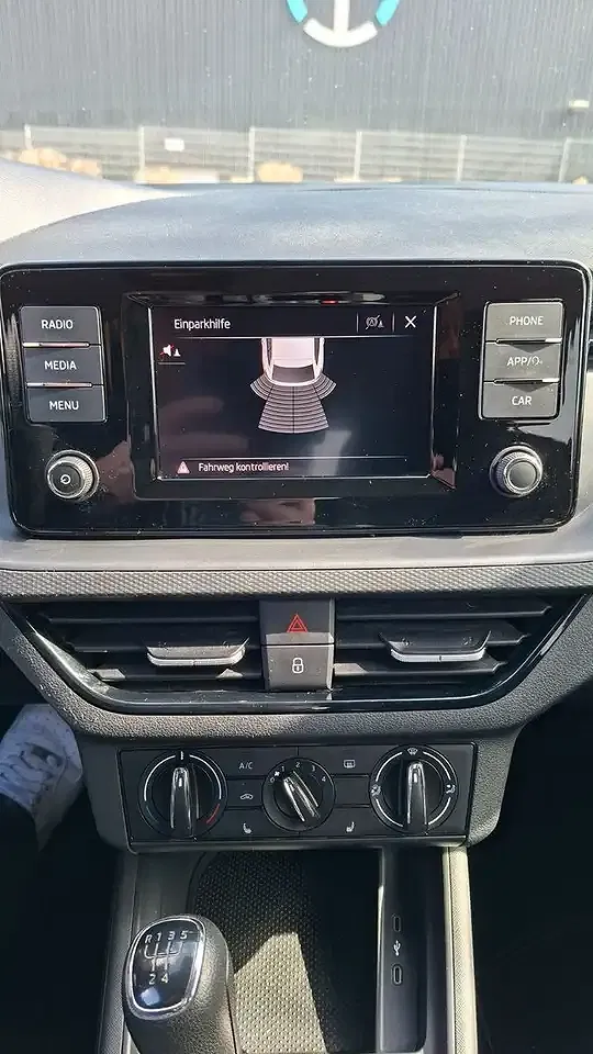Skoda Scala - Thumbnail 11
