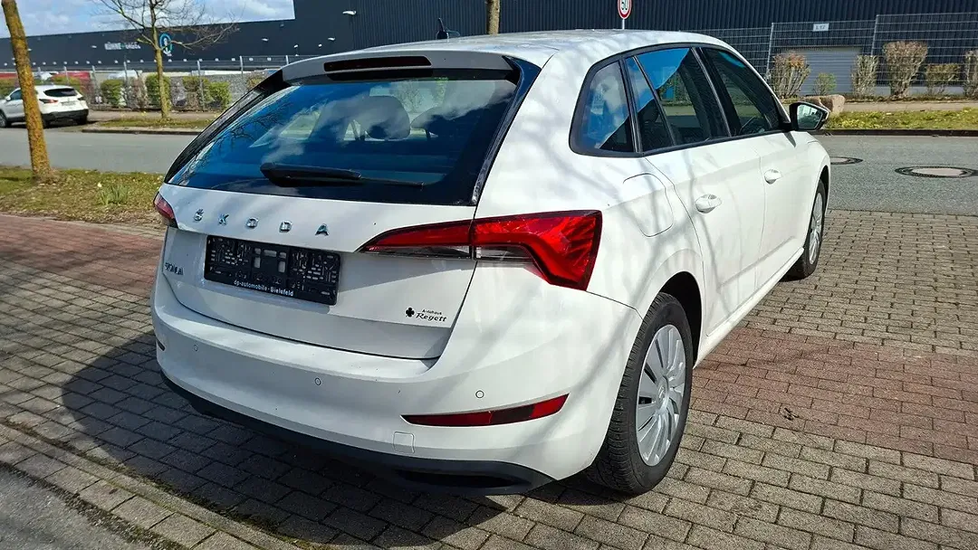 Skoda Scala - Thumbnail 2