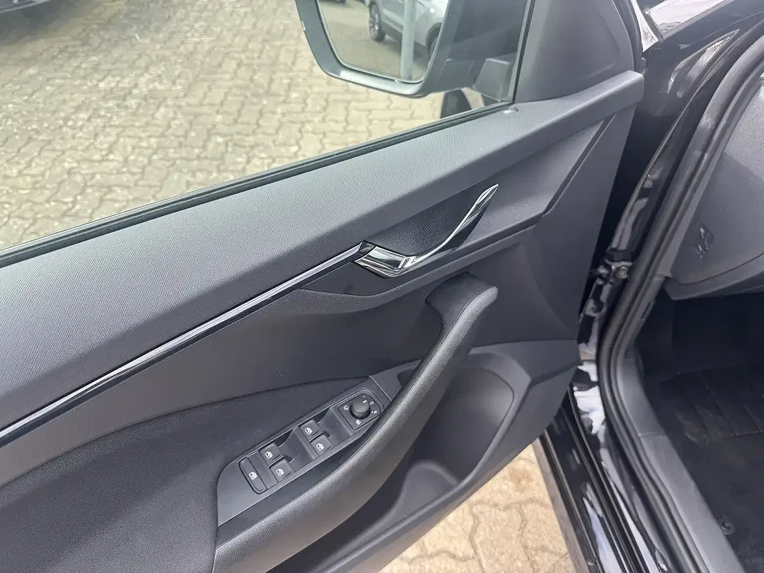 Skoda Kamiq - Thumbnail 11