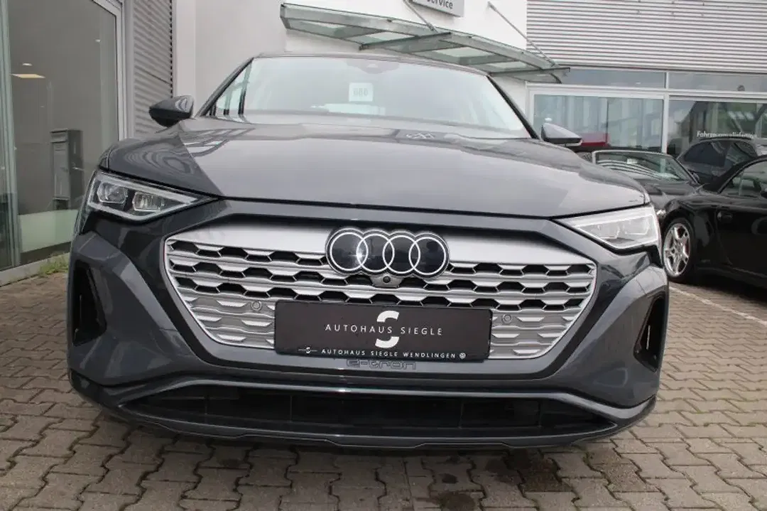 Audi Q8 e-tron - Thumbnail 8