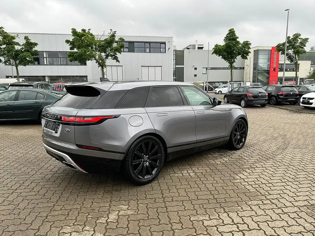 Land Rover Range Rover Velar - Thumbnail 3
