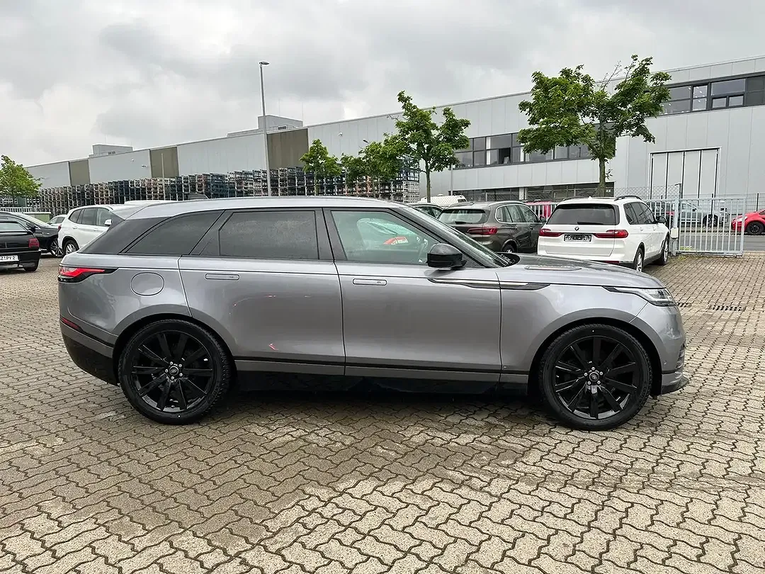 Land Rover Range Rover Velar - Thumbnail 4