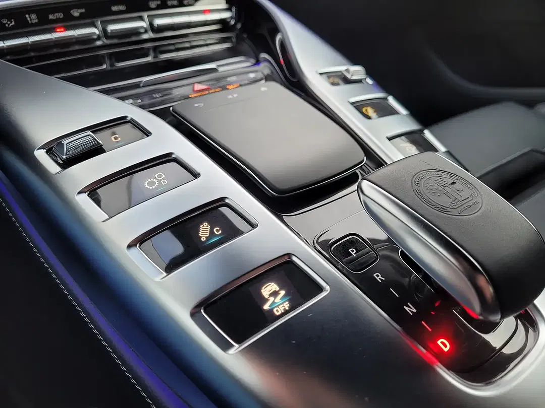 Mercedes-Benz AMG GT - Thumbnail 25