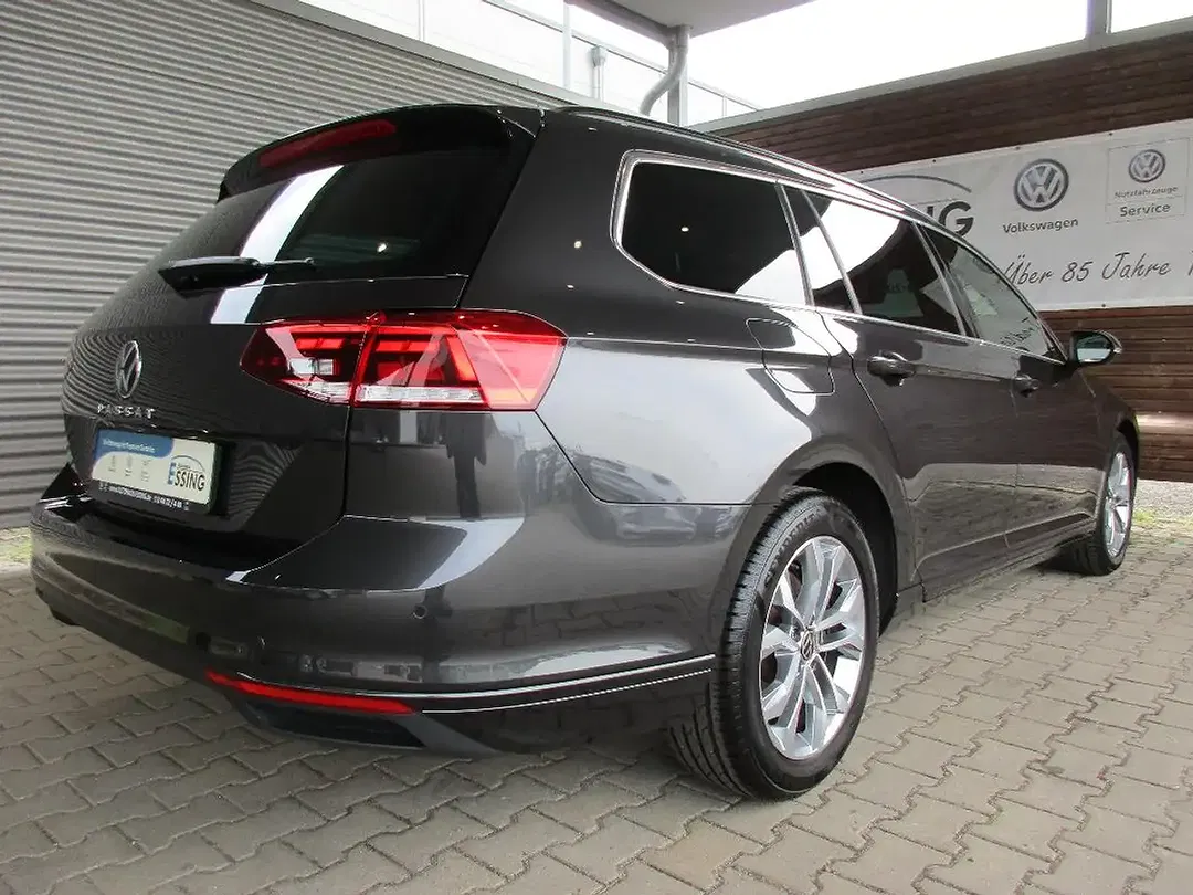 Volkswagen Passat Variant - Thumbnail 6