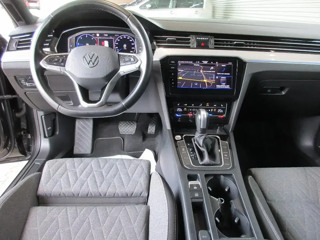 Volkswagen Passat Variant - Thumbnail 7