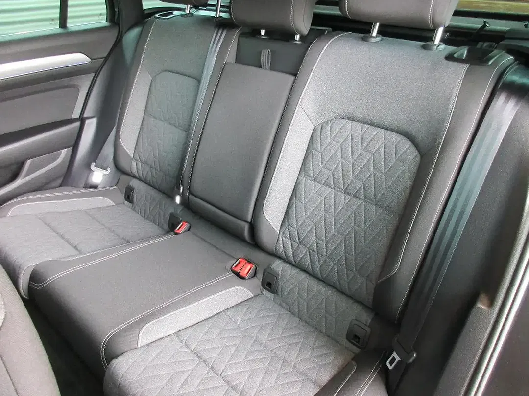 Volkswagen Passat Variant - Thumbnail 9