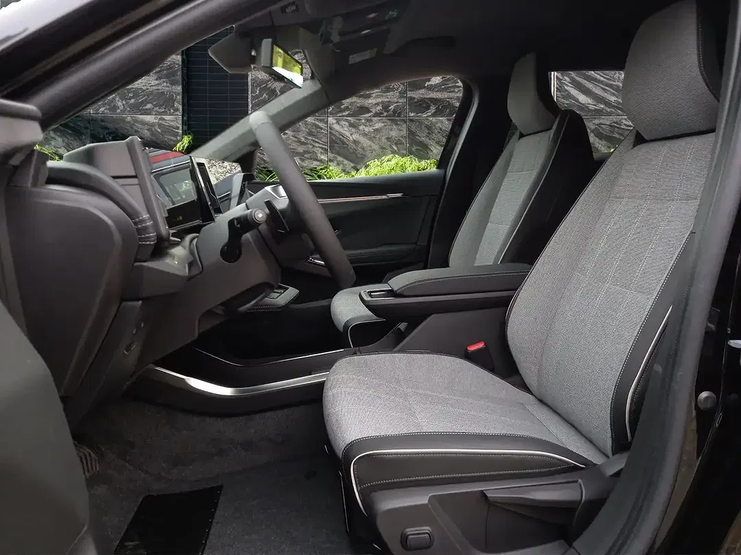 Mitsubishi Eclipse Cross - Thumbnail 10